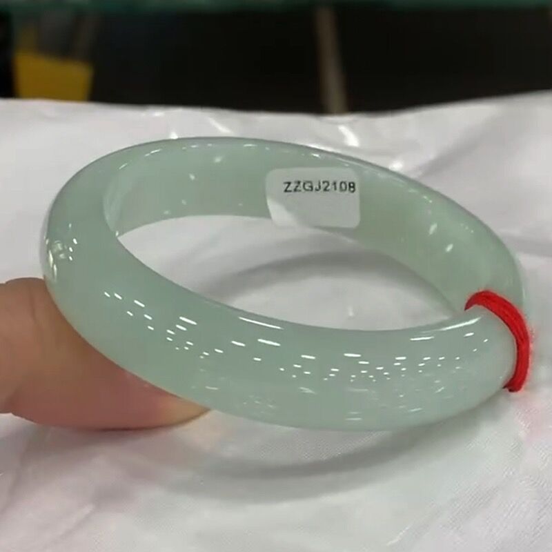 Bracelet en jade de couleur un - Lighting avis et prix